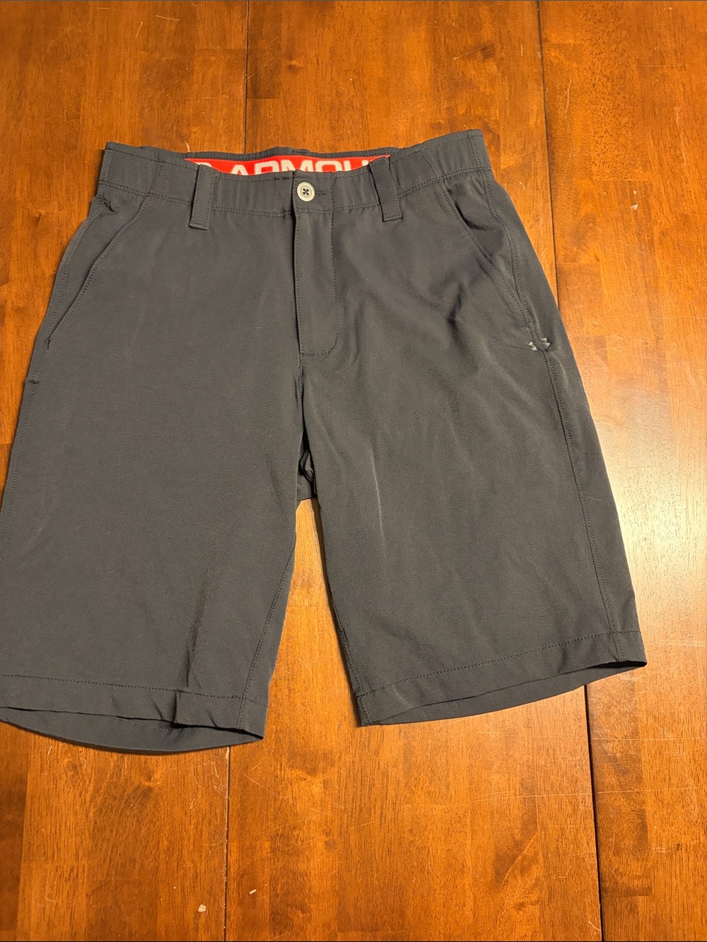 Under Armour Men's Charcoal Hybrid Performance Shorts 30/40